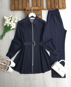 DARL SİVRİ YAKA TOKA KEMERLİ FERMUARLI KOT TAKIM A4-5-1736-12-LACİVERT - 