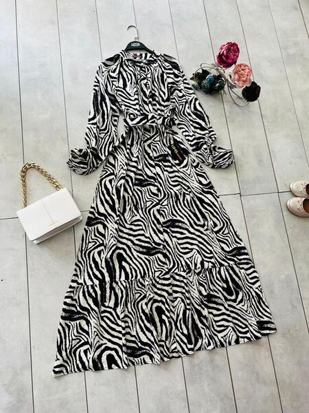 HESA ZEBRA DESENLİ VE KEMERLİ HAKİM YAKA ELBİSE B11-1-2253-01-SİYAH