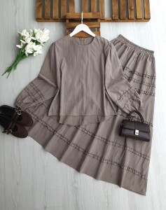 KİLME KOL VE ETEK KAT KAT FIRFIRLI NUBUK CUPRA ETEKLİ TAKIM A6-3-1720-25-VİZON - 