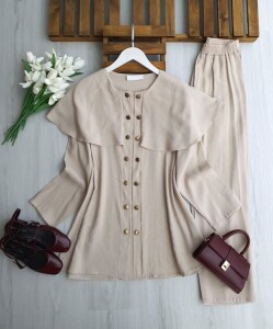 OLGEC ÇİFT SIRA DÜĞMELİ OMUZ PELERİN TAKIM A5-5-1728-34-BEJ - 